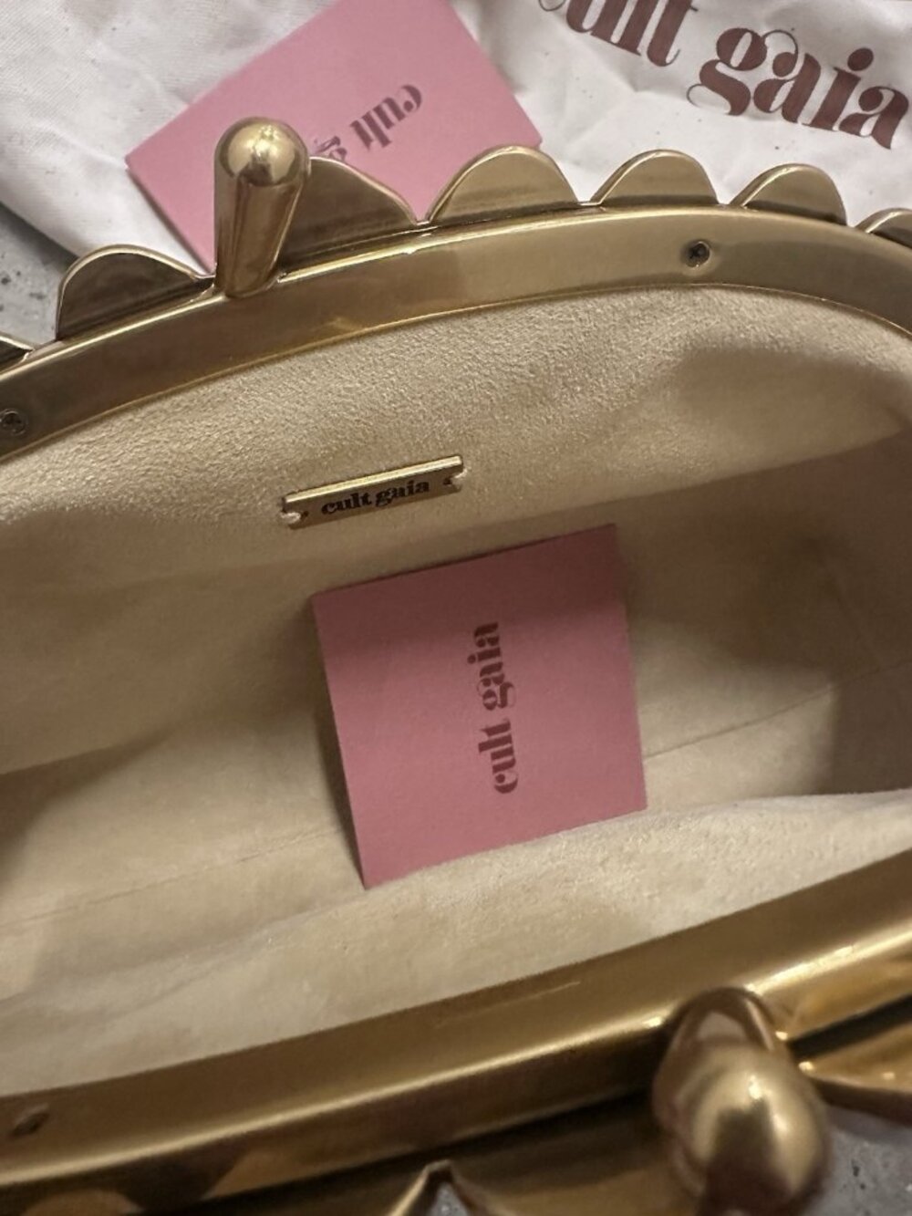 Cult Gaia Una Clutch in Sand - Picture 9 of 12